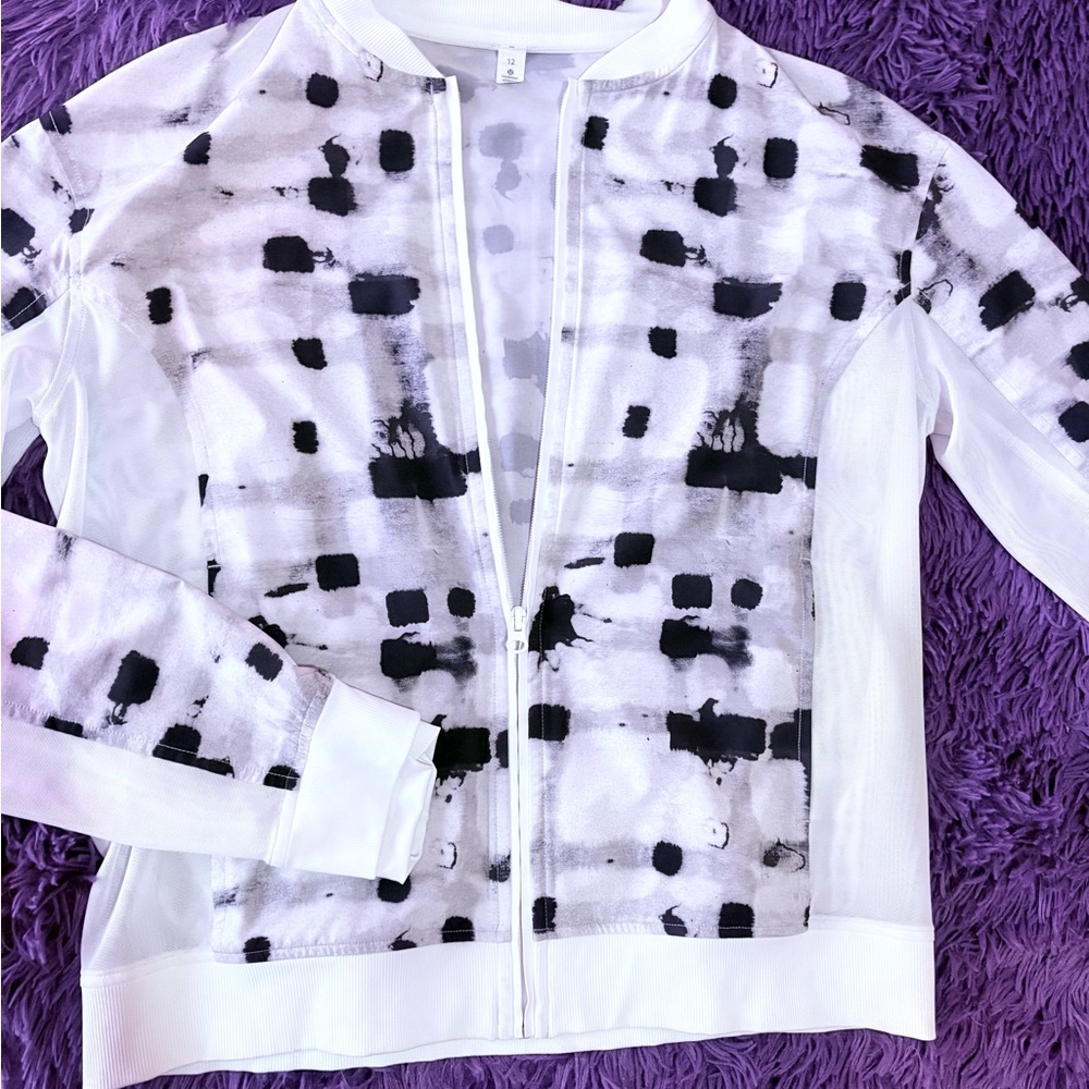 New Lululemon Lightweight Jacket